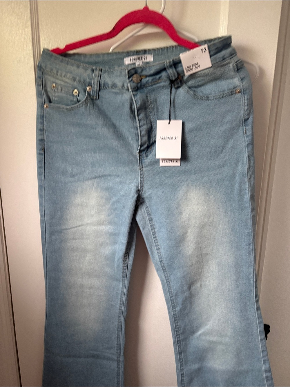 Forever 21 Light Wash Flared Jeans 12x30 new tag on